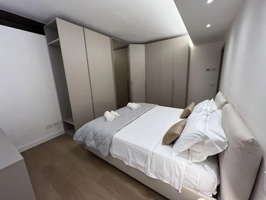 Castello Estense Luxury Apartment - Centro Ferrara